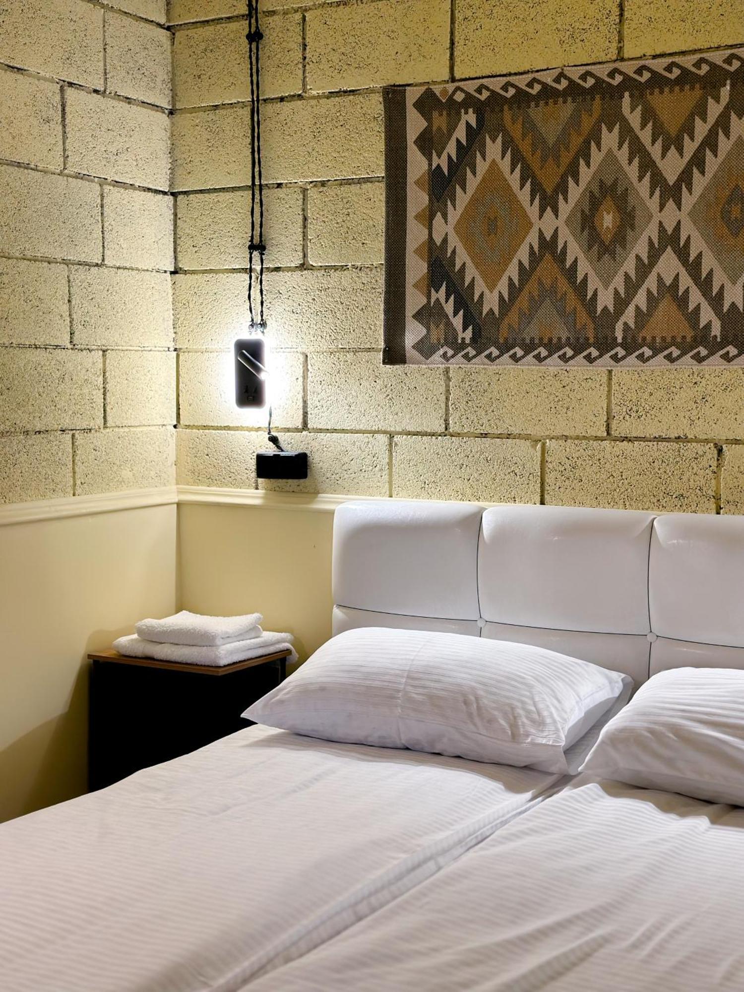 Tiroents Hotel Gyumri Exterior photo